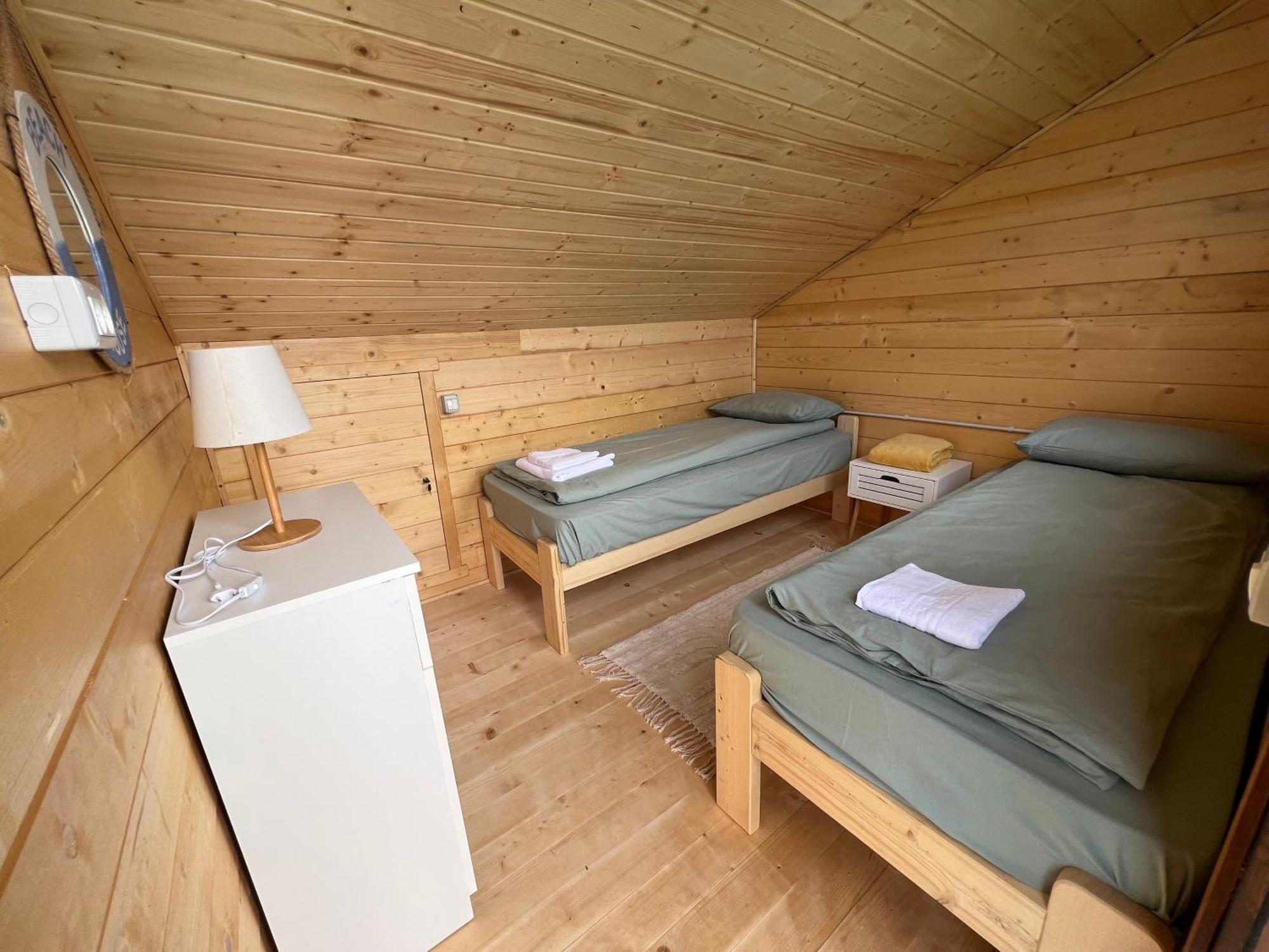 Holiday Bicaz Bungalows On The Lake Exterior photo